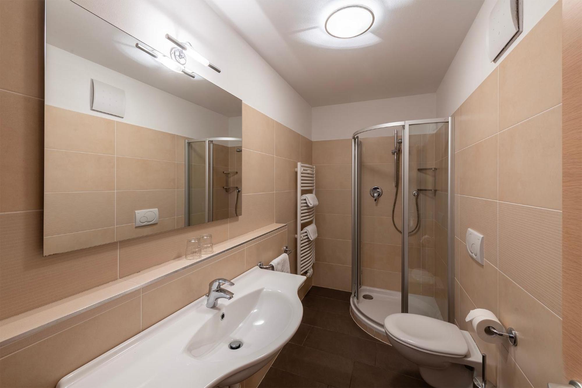 Aparthotel Der Blaue Reiter Schenna Exteriér fotografie