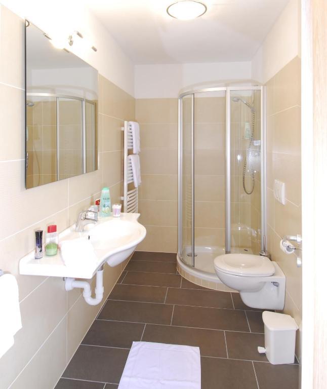 Aparthotel Der Blaue Reiter Schenna Pokoj fotografie