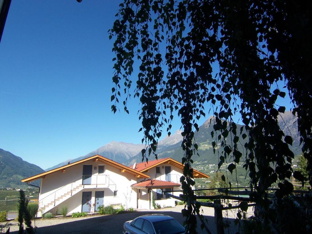 Aparthotel Der Blaue Reiter Schenna Exteriér fotografie