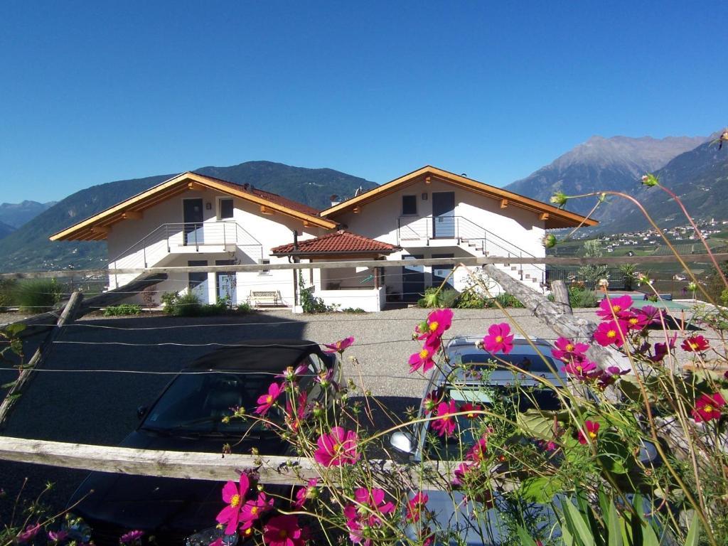 Aparthotel Der Blaue Reiter Schenna Exteriér fotografie